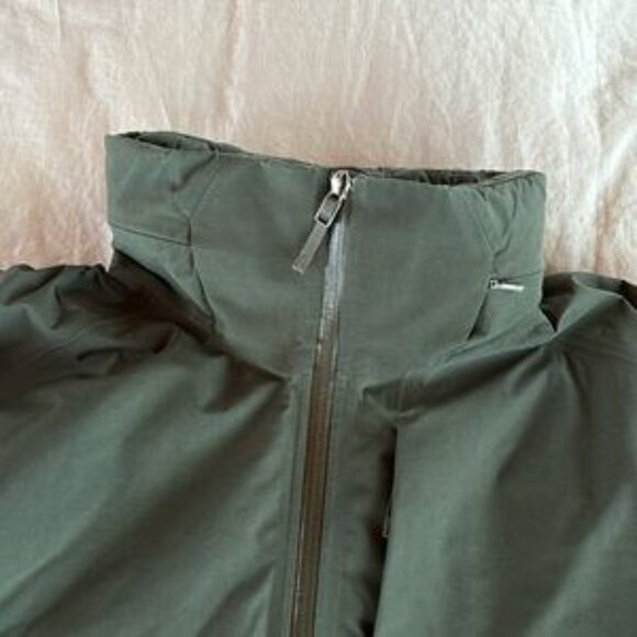 Arc’Teryx Gore-Tex Hooded Jacket - Picture 7 of 11